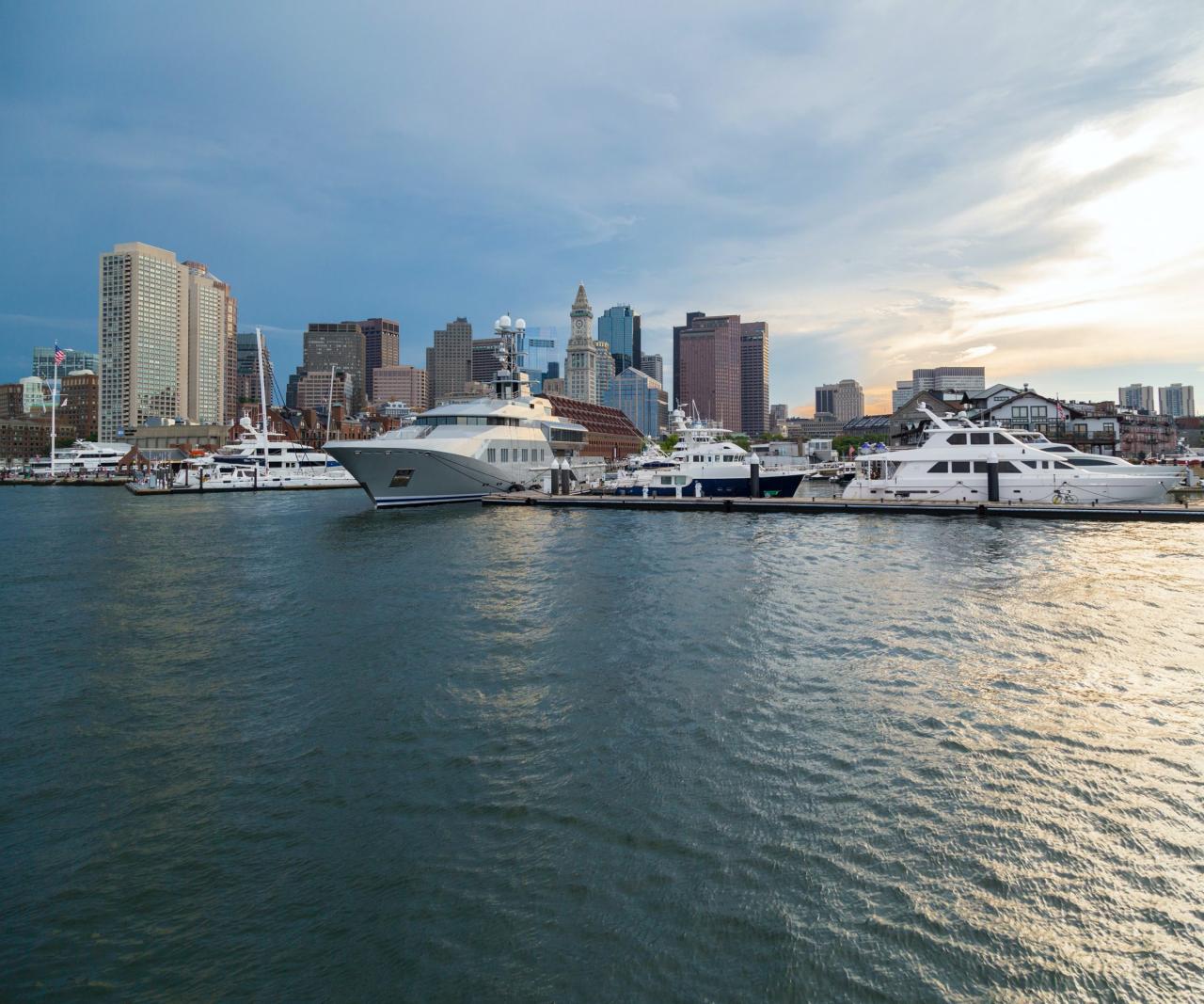 rent a yacht boston